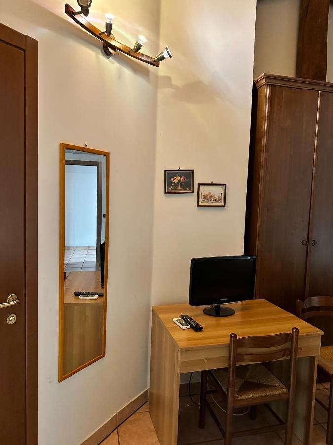 Agriturismo La Rasdora Porto Mantovano Bagian luar foto