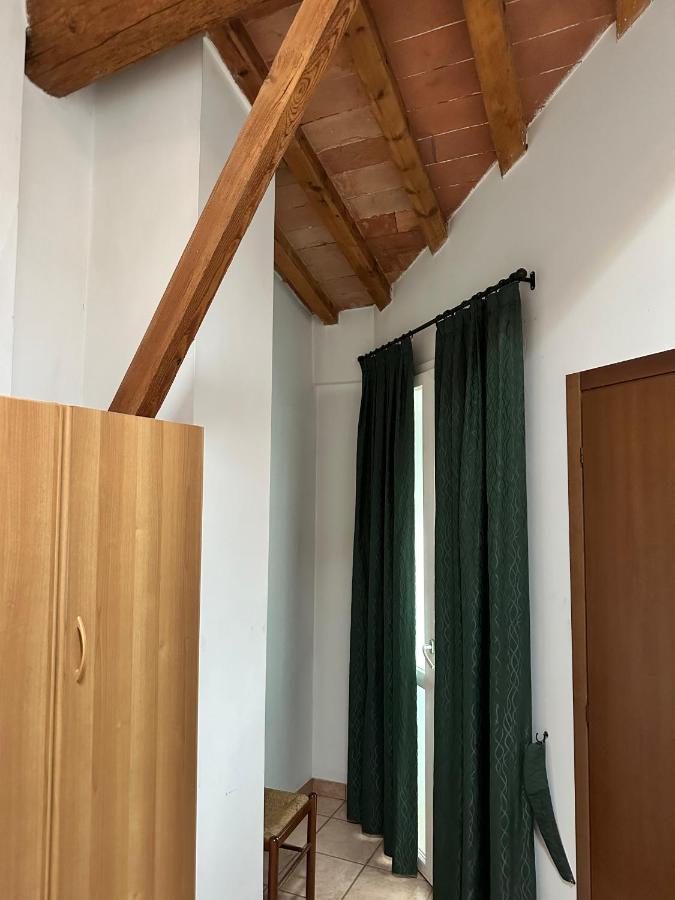 Agriturismo La Rasdora Porto Mantovano Bagian luar foto